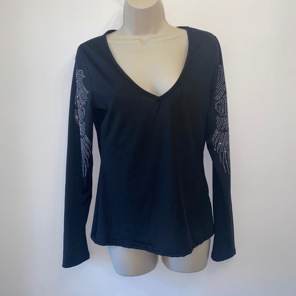 Black top with Rhinestone wings on sleeves Sz L - Picture 2 of 6
